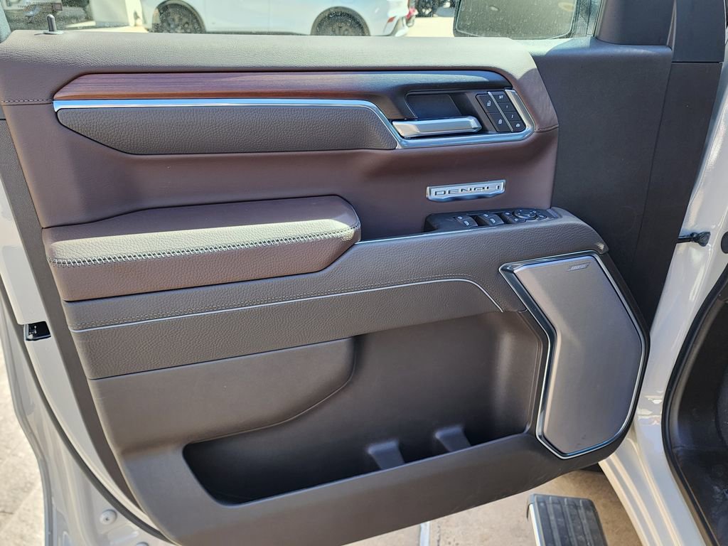 New 2026 GMC Sierra 1500 Denali w/ Denali Reserve Package image 13