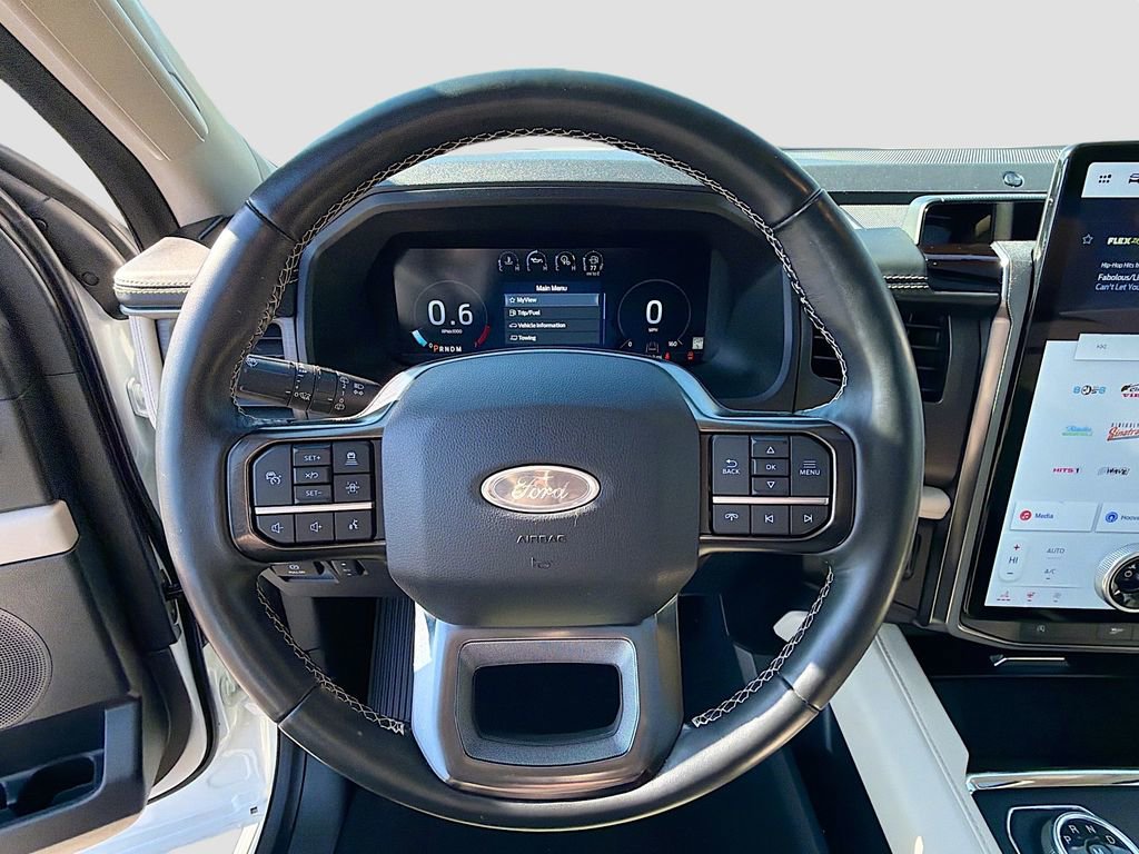 Used 2024 Ford Expedition Max Platinum image 11