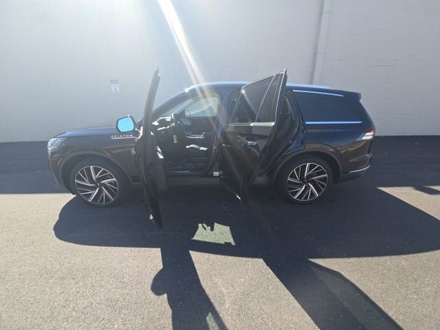 New 2026 Lincoln Aviator Reserve image 12