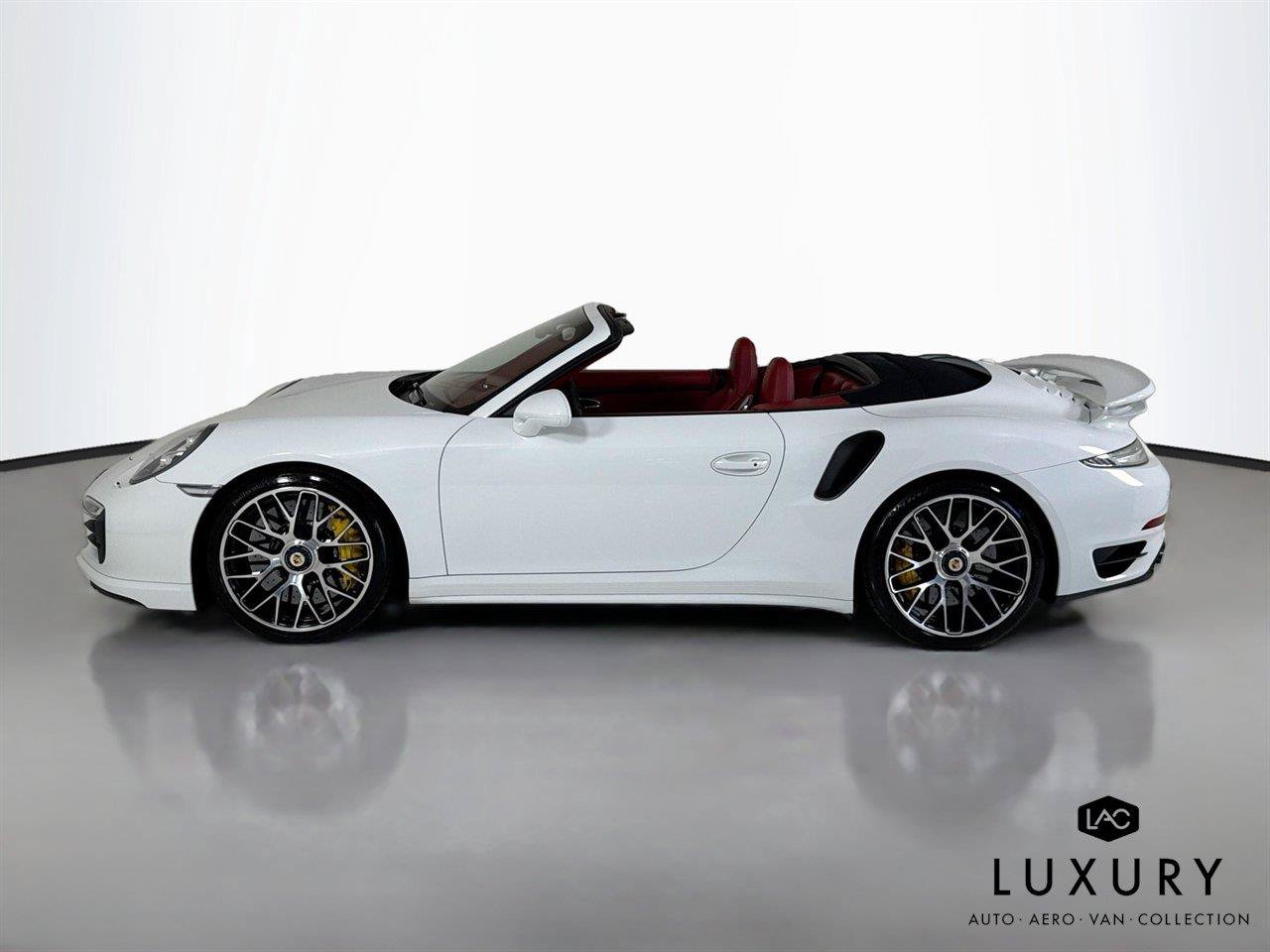 Used 2015 Porsche 911 Turbo S AWD/4WD image 8