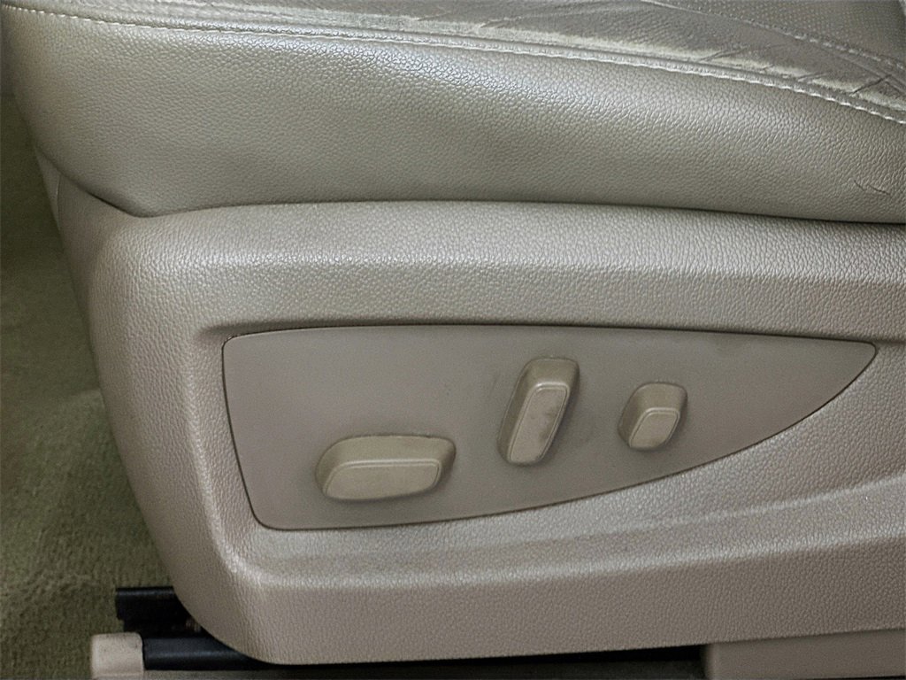 Used 2017 GMC Yukon SLT image 22