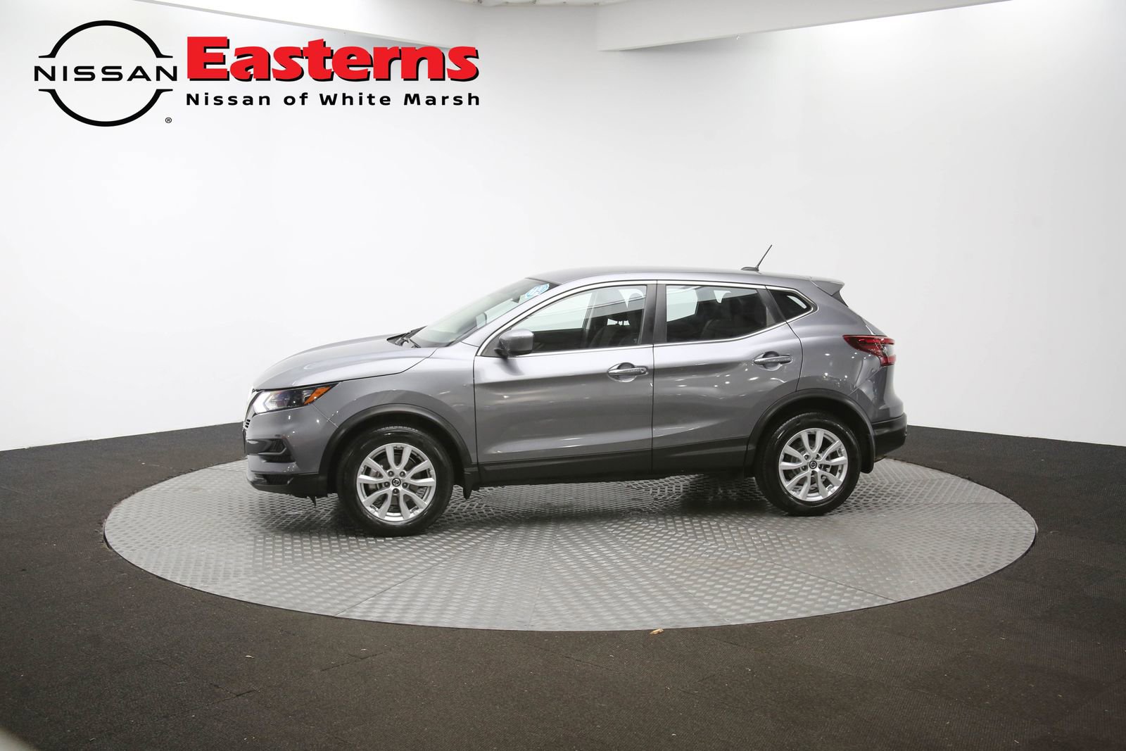 Used 2022 Nissan Rogue Sport S image 56