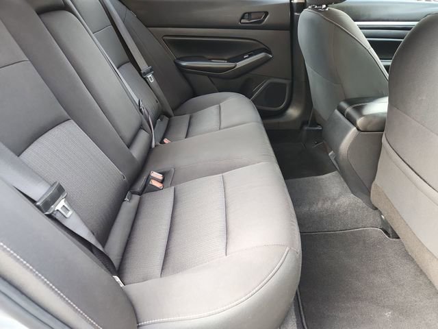 Used 2023 Nissan Altima 2.5 SV FWD image 24