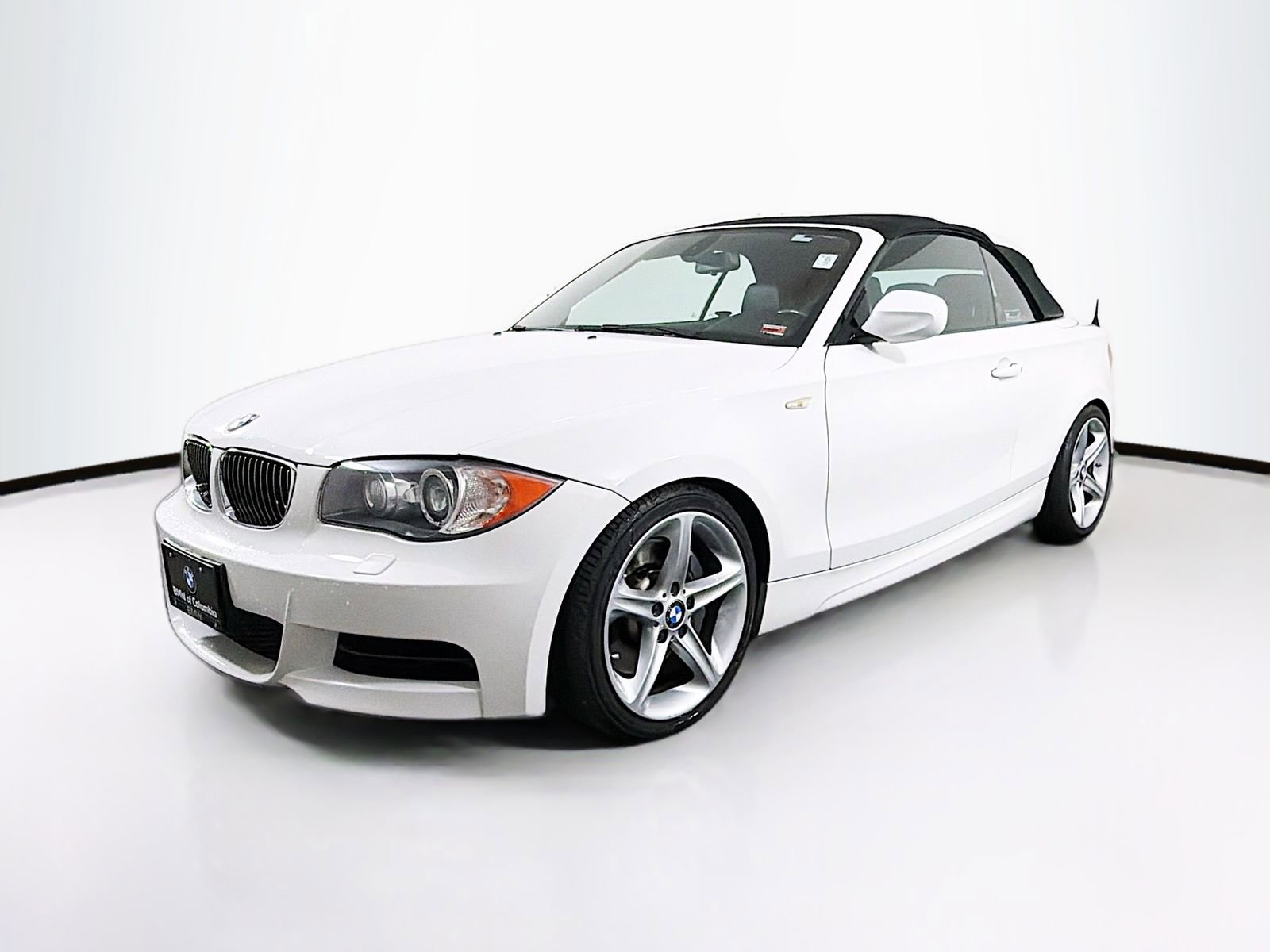 Used 2010 BMW 135i Convertible image 3
