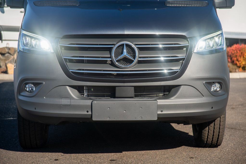 New 2025 Mercedes-Benz Sprinter 2500 image 13