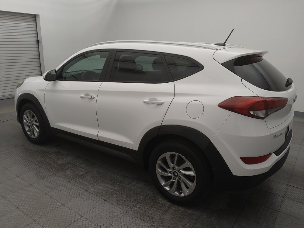 Used 2016 Hyundai Tucson SE w/ Option Group 02 FWD image 3