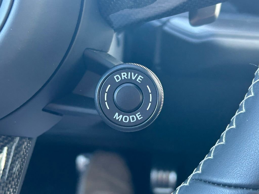 Used 2025 Porsche Cayenne GTS AWD/4WD image 41