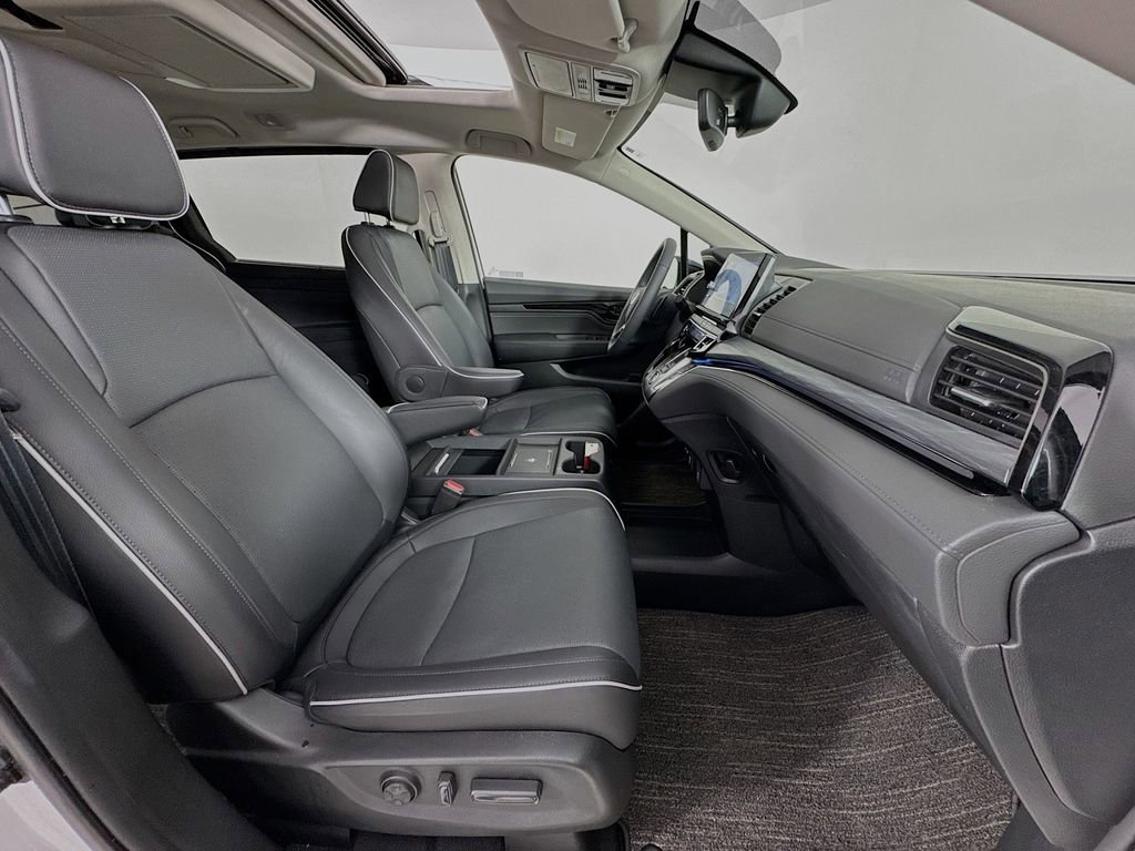 Used 2026 Honda Odyssey Elite image 41