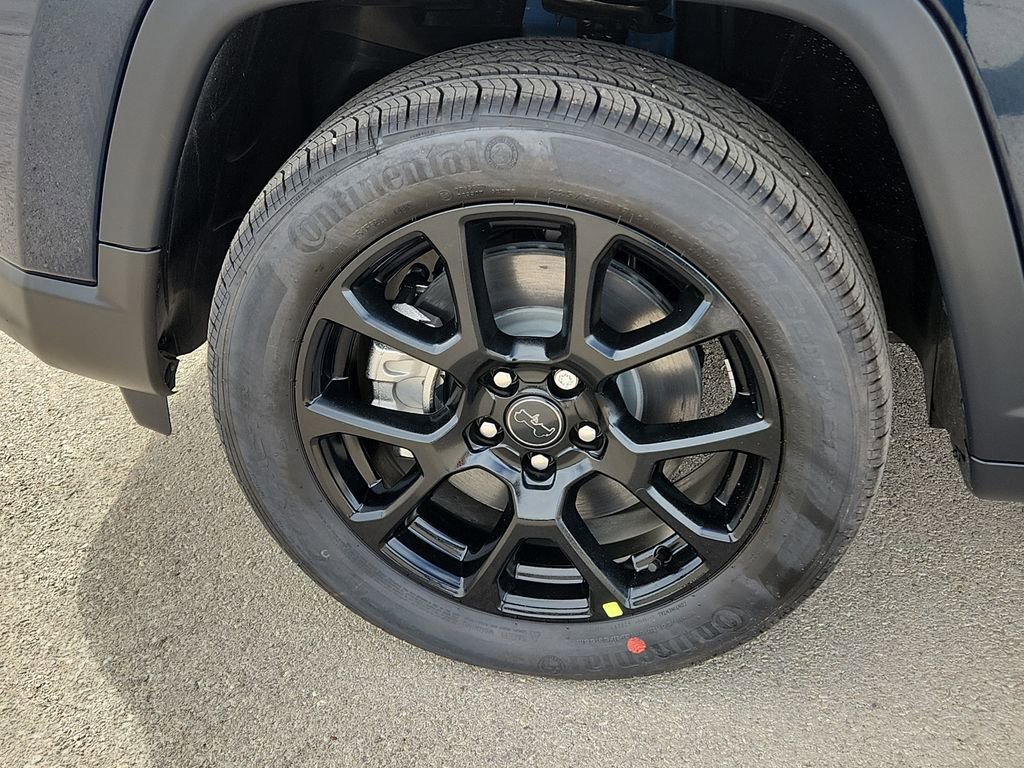 New 2026 Jeep Compass Latitude image 7