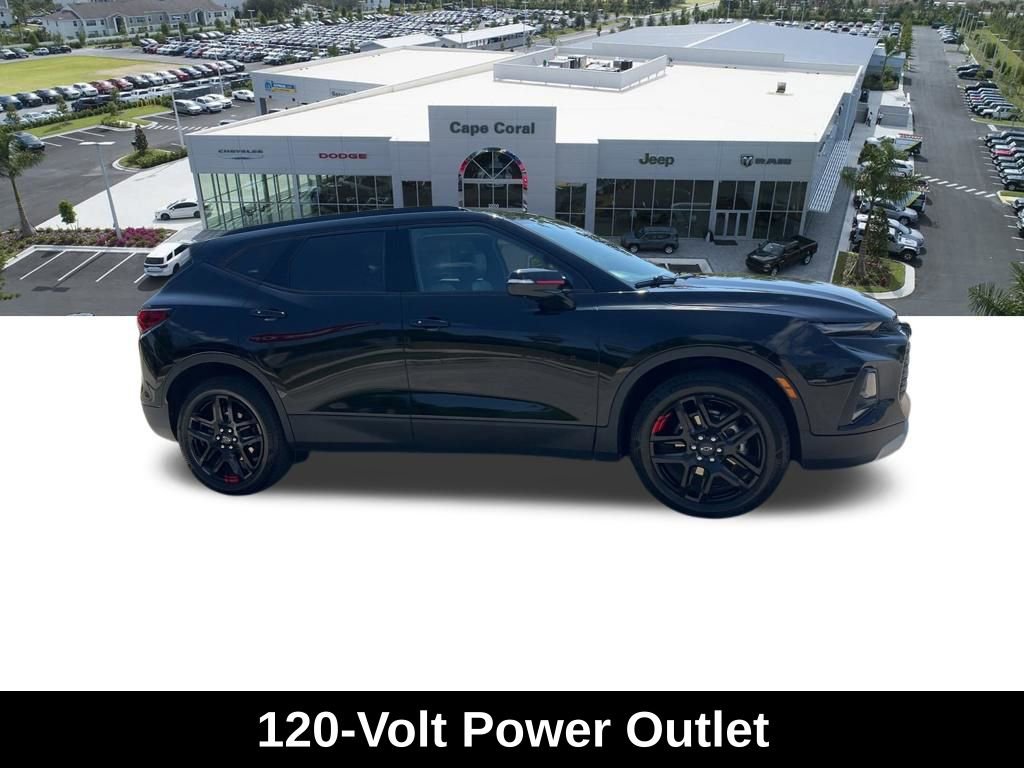 Used 2022 Chevrolet Blazer LT w/ Redline Edition FWD image 11
