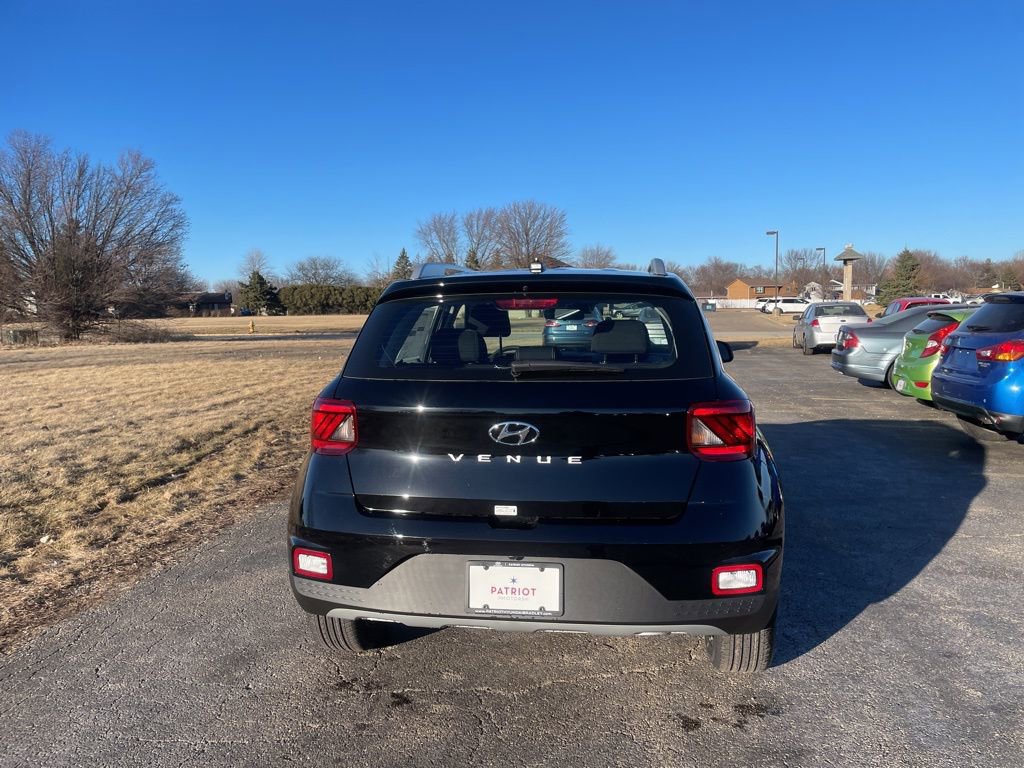 New 2026 Hyundai Venue SEL image 4