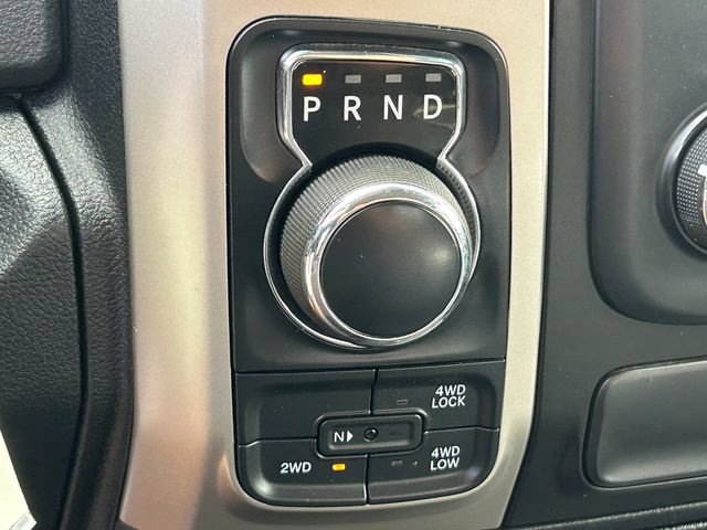 Used 2014 RAM 1500 Classic SLT w/ Luxury Group AWD/4WD image 14