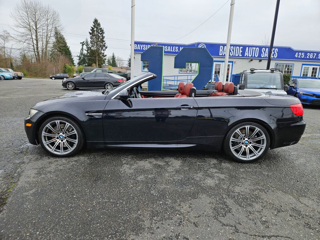 Used 2011 BMW M3 Convertible w/ Convenience Pkg image 8
