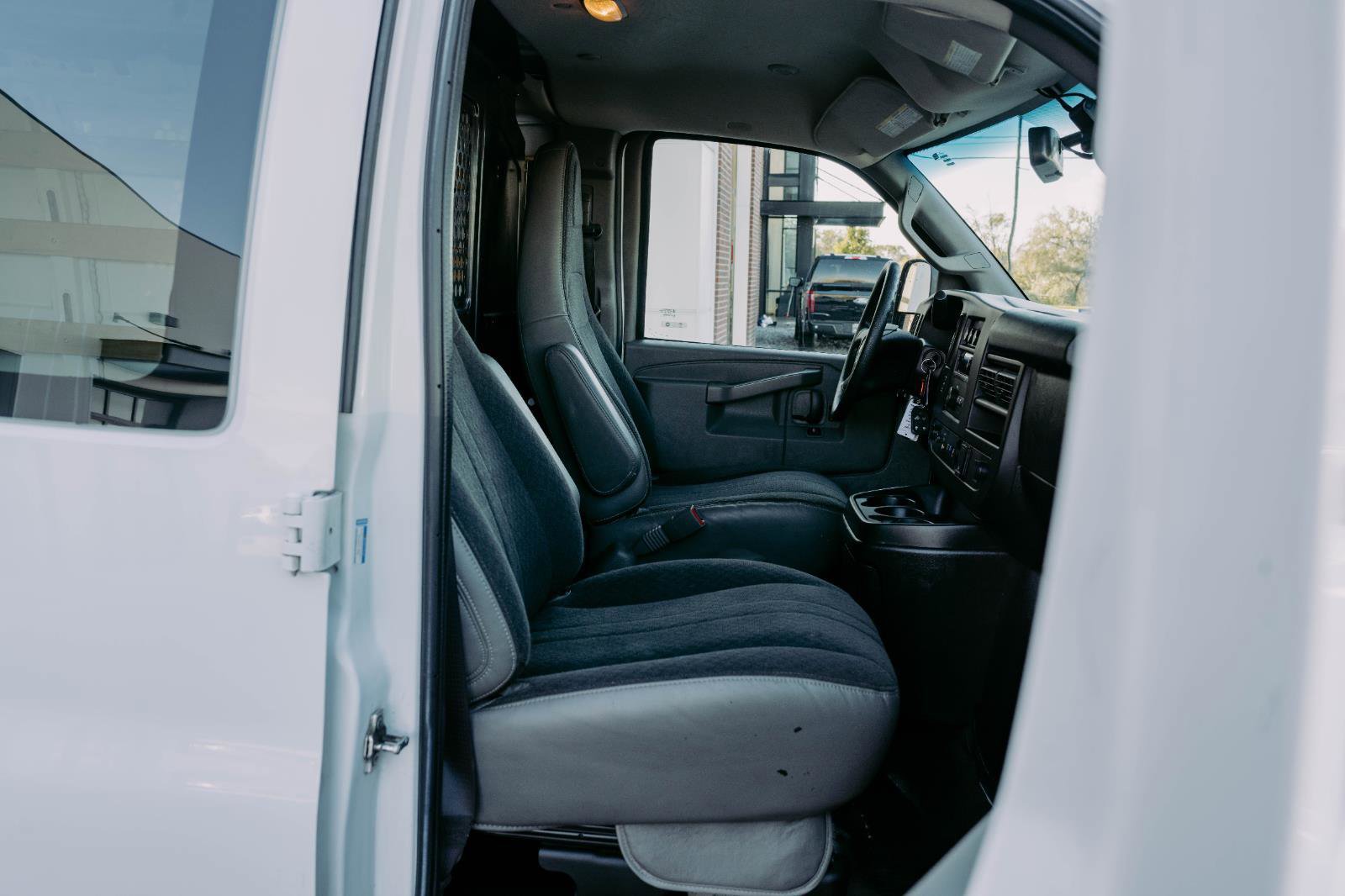 Used 2020 Chevrolet Express 2500 w/ Driver Convenience Package image 10