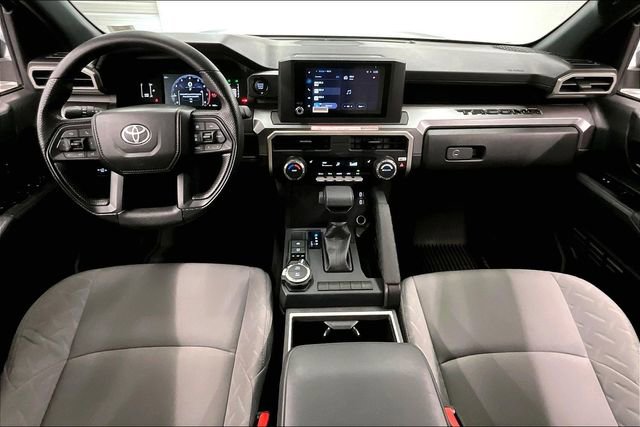 Used 2025 Toyota Tacoma SR5 AWD/4WD image 18