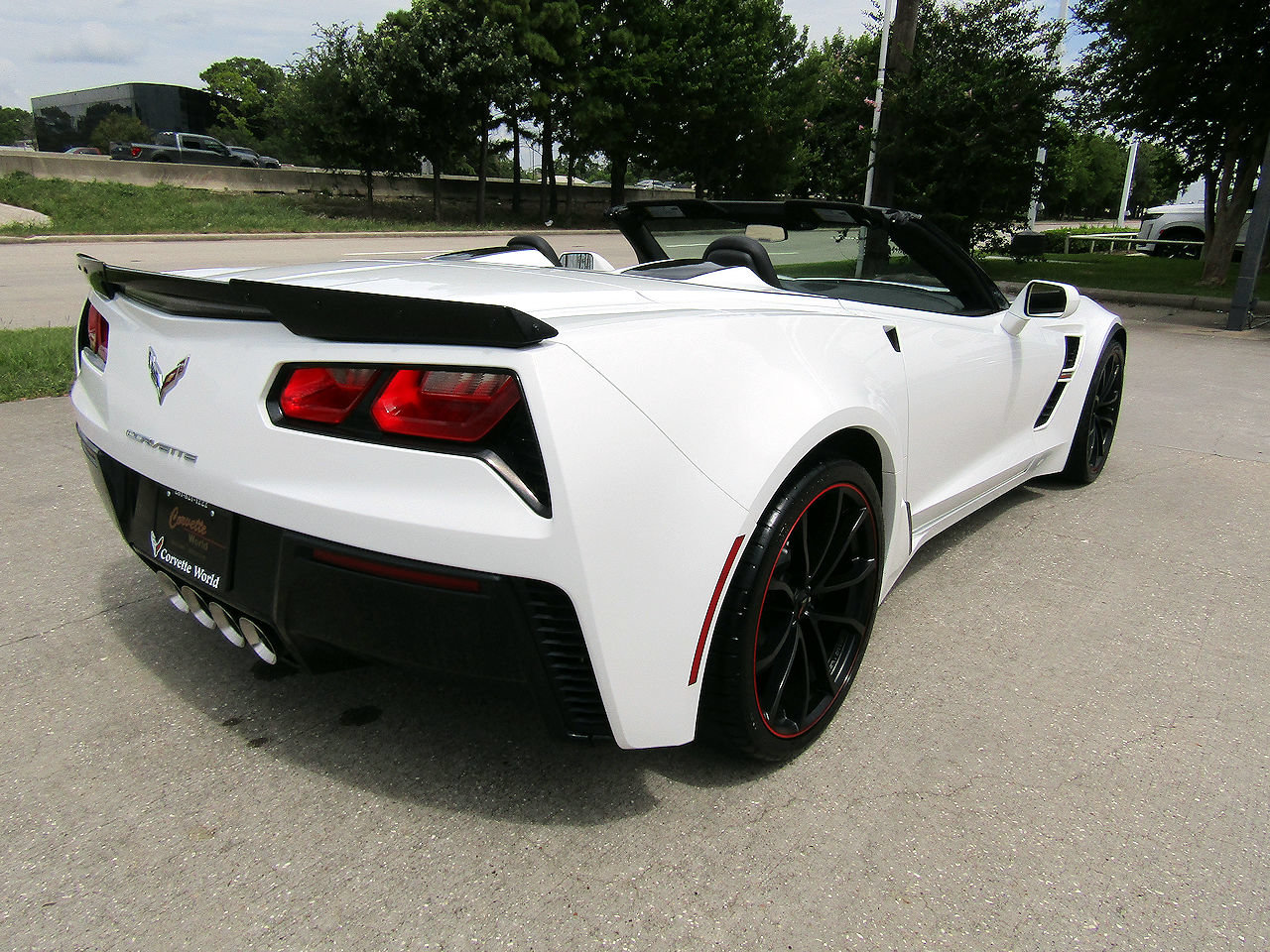 Used 2019 Chevrolet Corvette Grand Sport RWD image 5