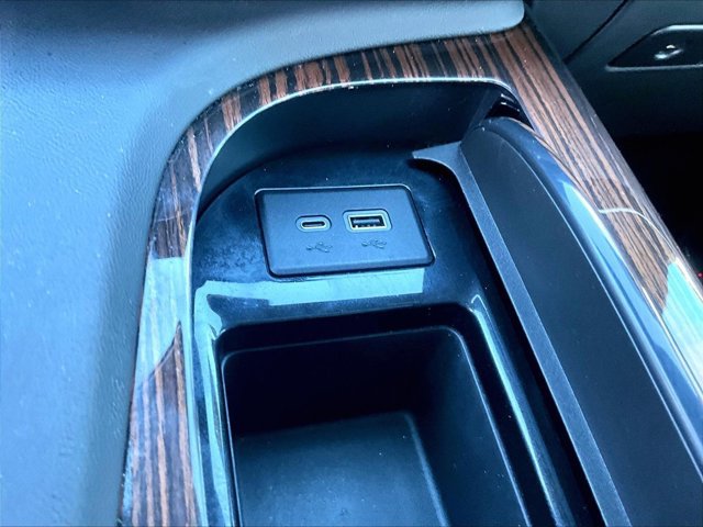 Certified 2023 Cadillac Escalade Premium Luxury RWD image 25