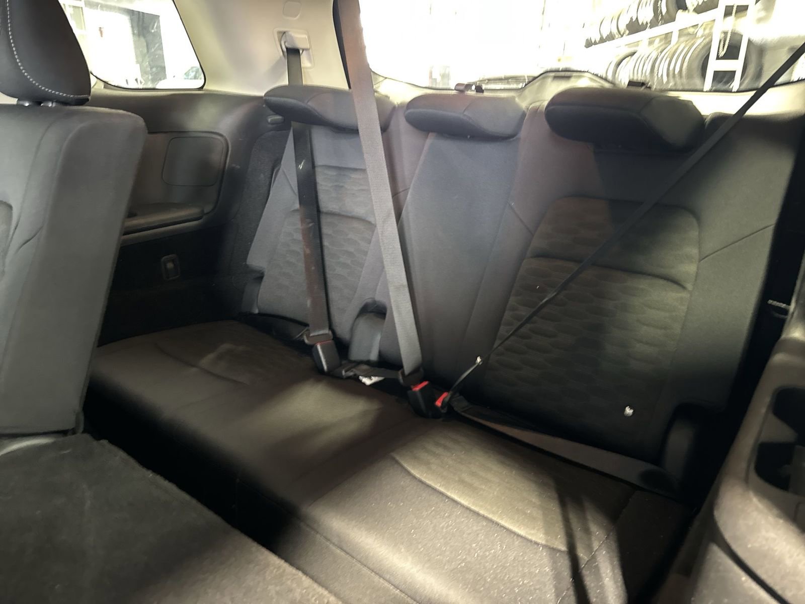 Certified 2025 Nissan Pathfinder SV image 29