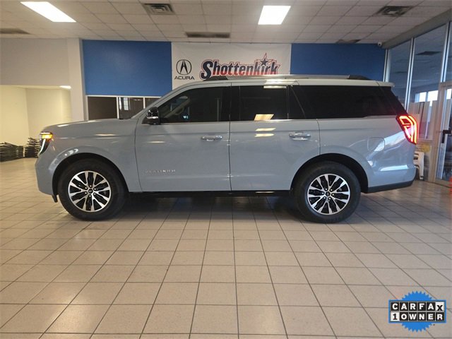 Used 2025 Ford Expedition Platinum image 5