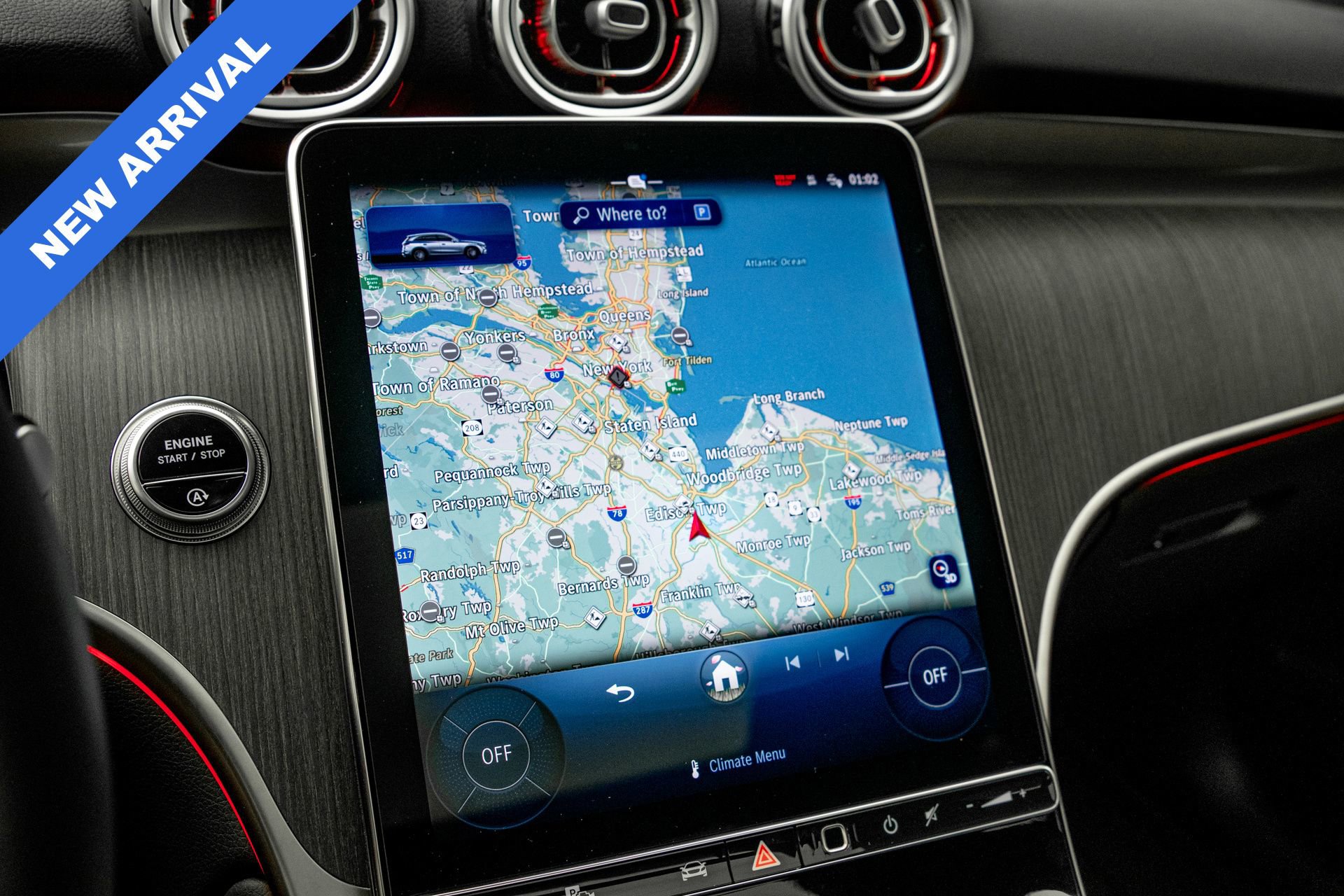 Used 2025 Mercedes-Benz GLC 300 4MATIC image 22