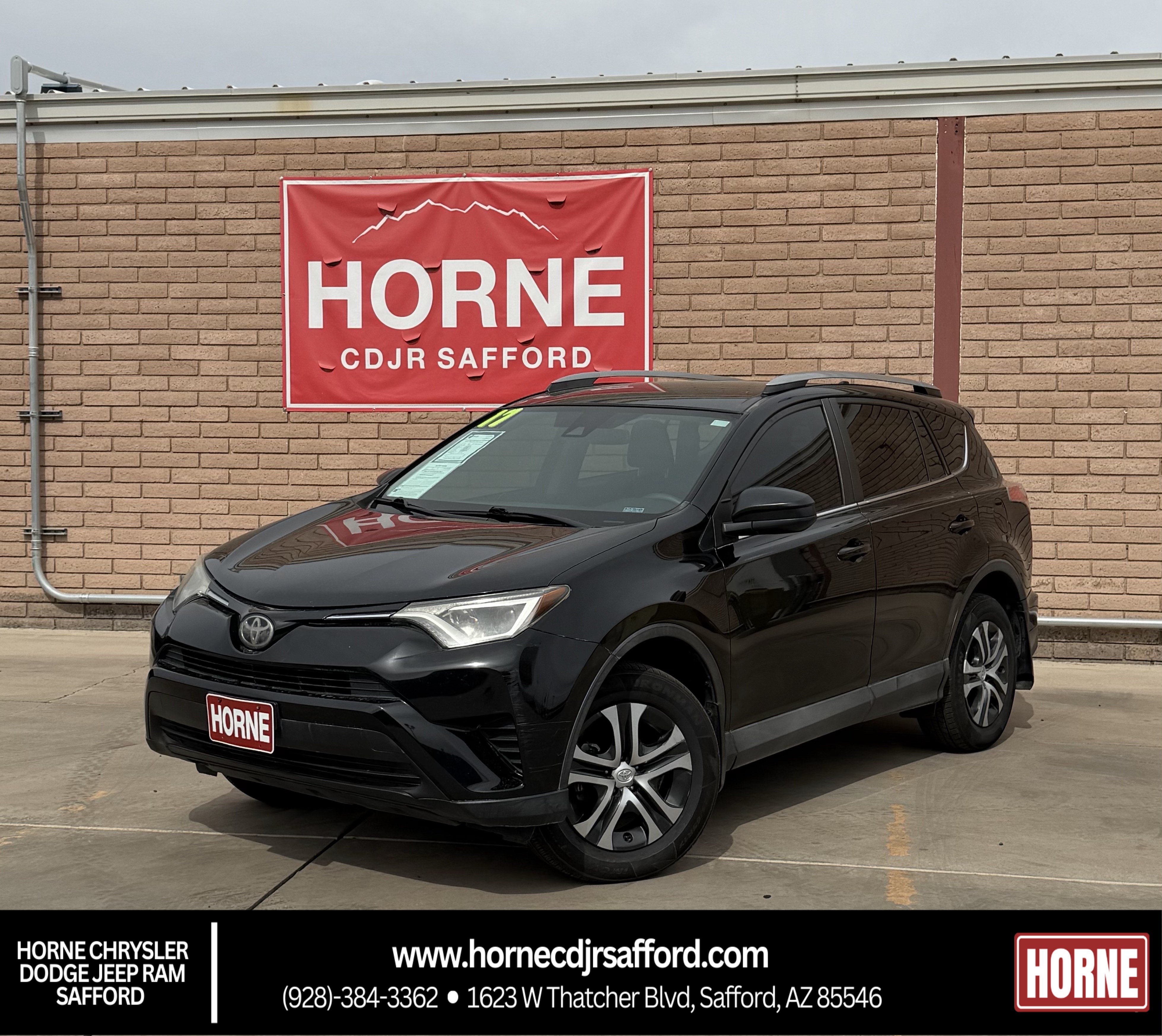 Used 2017 Toyota RAV4 LE w/ All Weather Liner Package AWD/4WD video 1