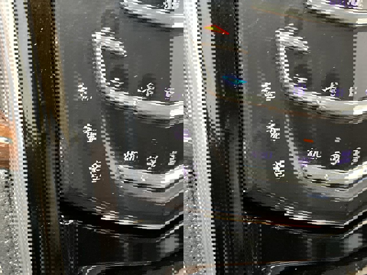 Used 2019 Cadillac Escalade ESV Premium Luxury image 26