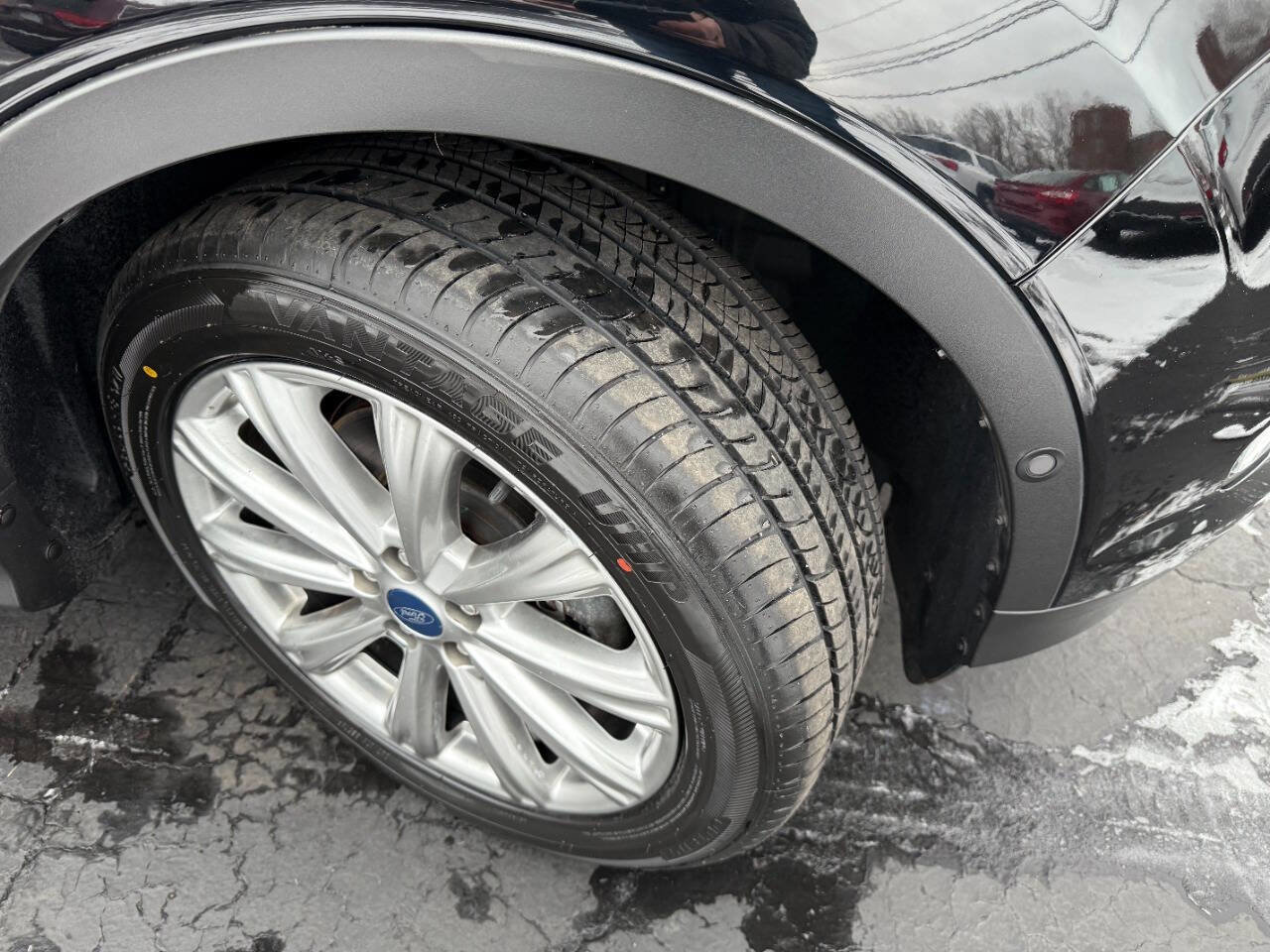 Used 2018 Ford Escape Titanium w/ Ford Safe & Smart Package image 26