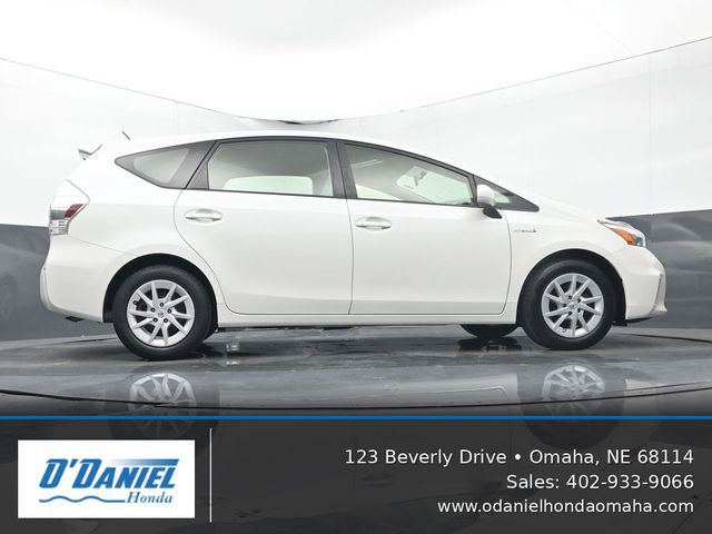 Used 2012 Toyota Prius V Two w/ Preferred Accessory Pkg FWD image 13