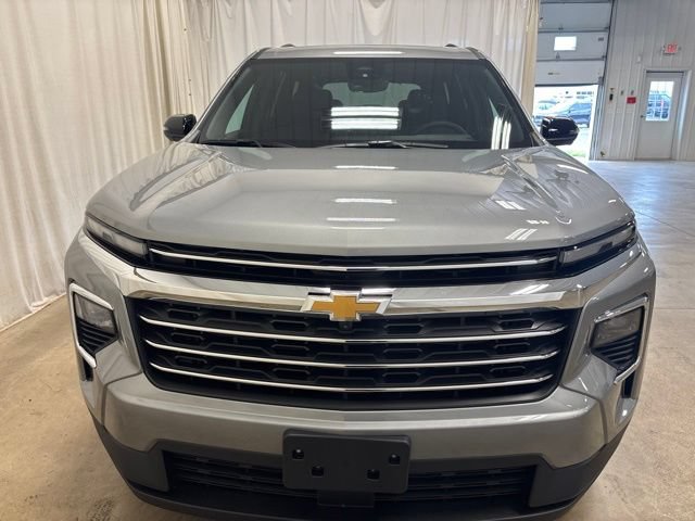 New 2026 Chevrolet Traverse LT w/ Sun and Wheel Package AWD/4WD image 10