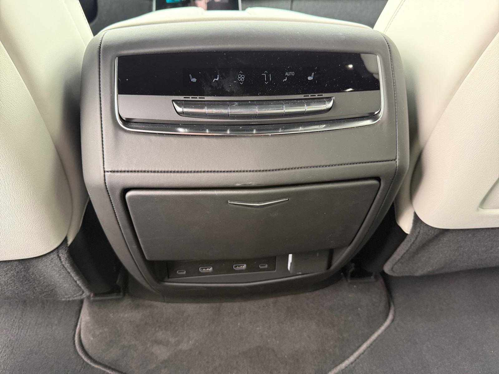 New 2026 Cadillac Escalade Platinum Luxury image 14