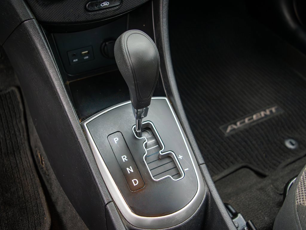 Used 2014 Hyundai Accent GS image 17