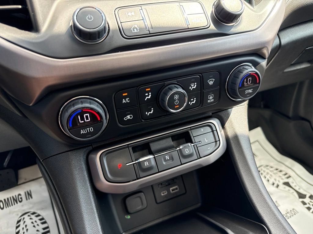 Used 2023 GMC Acadia AT4 w/ Technology Package AWD/4WD image 35