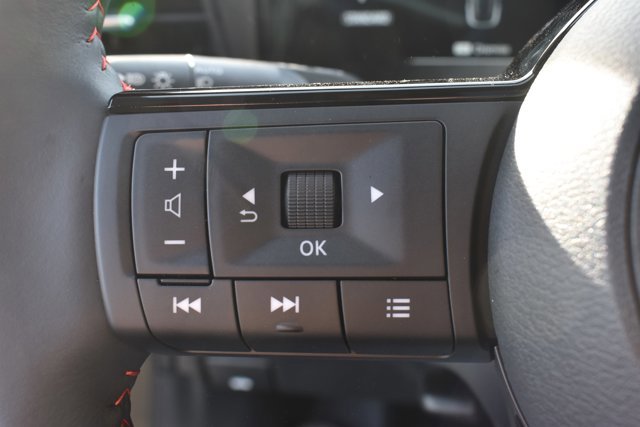 New 2026 Nissan Kicks SR w/ SR Premium Package AWD/4WD image 21
