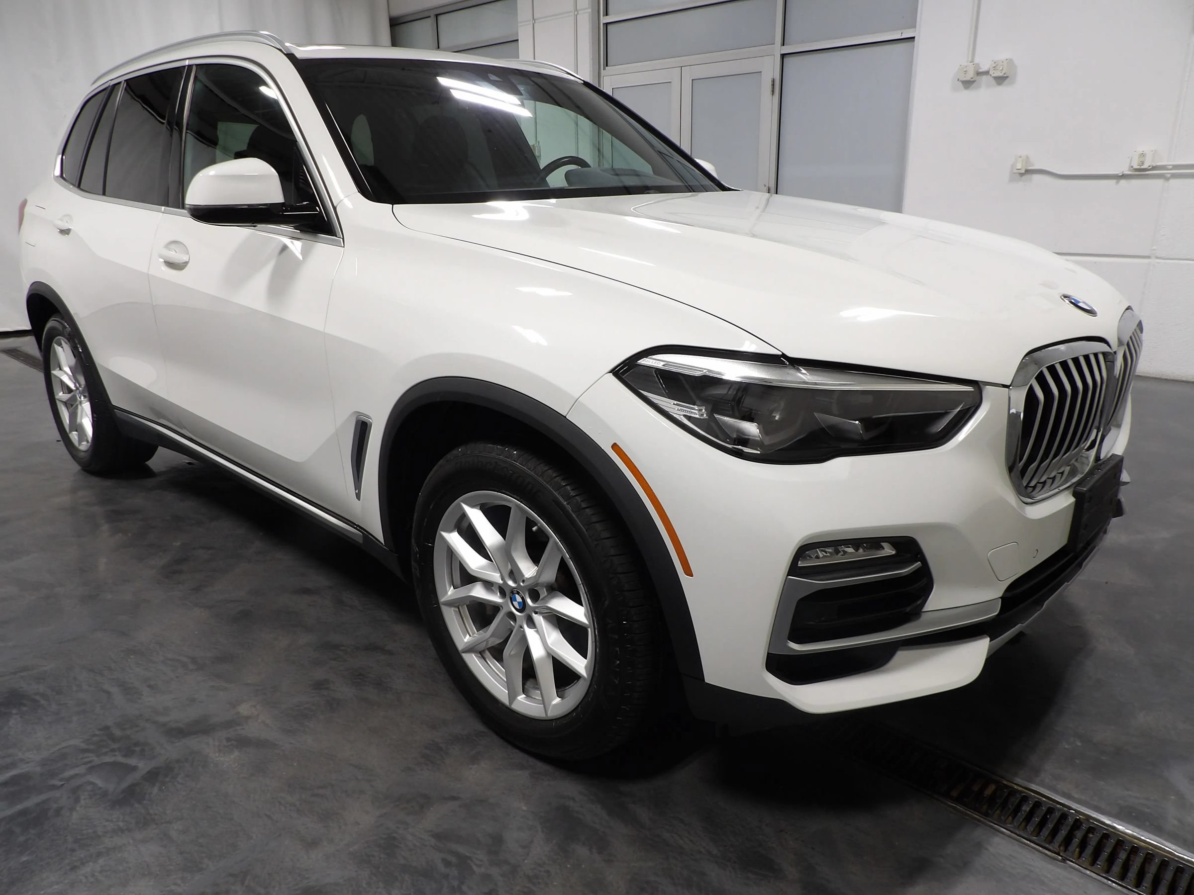 Used 2020 BMW X5 xDrive40i AWD/4WD image 2