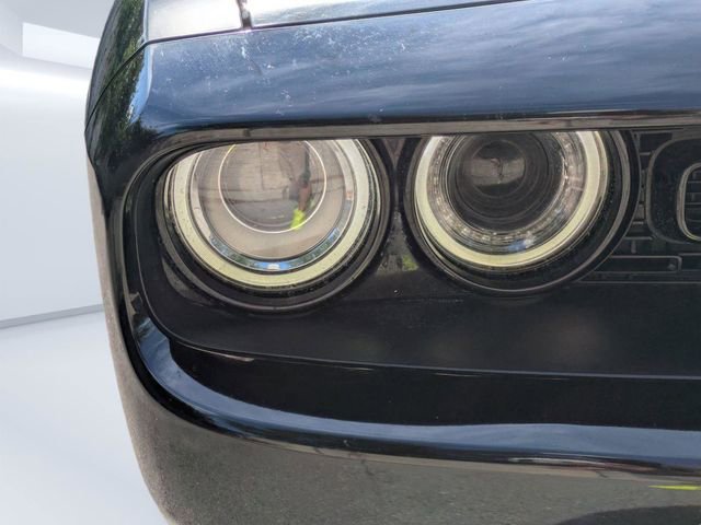 Used 2019 Dodge Challenger SXT w/ Plus Package AWD/4WD image 10