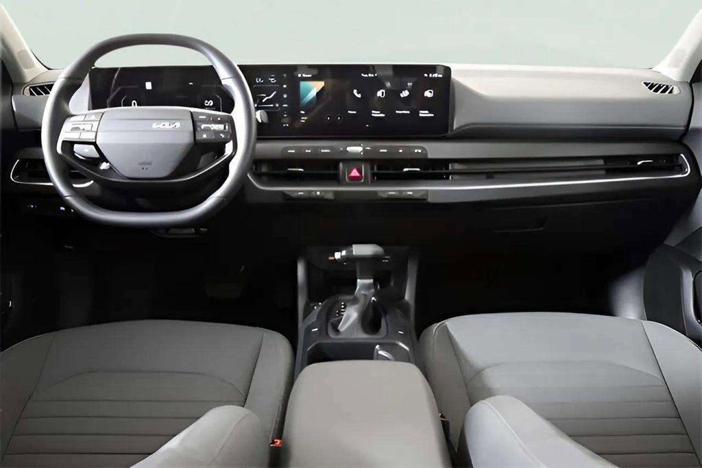 Certified 2025 Kia K4 EX FWD image 13