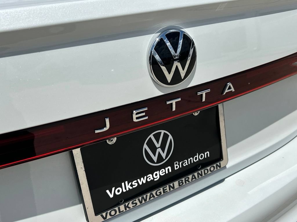 Used 2026 Volkswagen Jetta SE w/ Black Wheel Package FWD image 29
