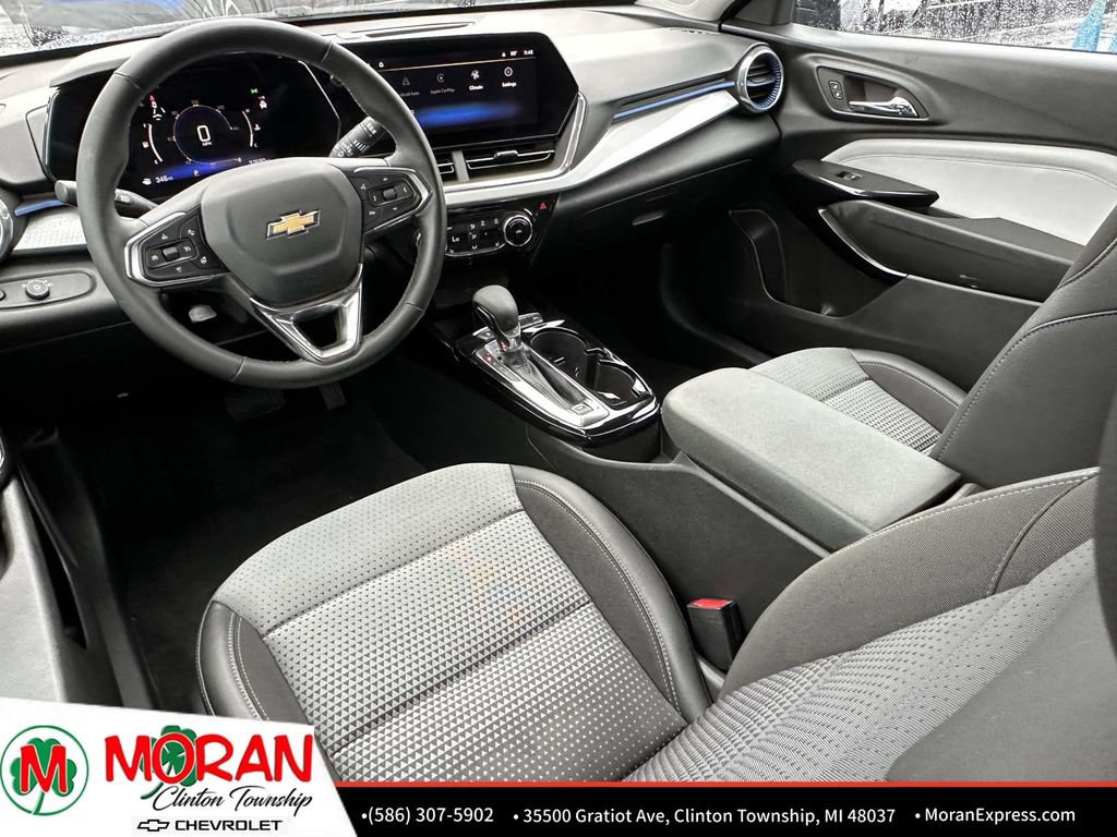 Certified 2024 Chevrolet Trax LT w/ Driver Confidence Package FWD image 12