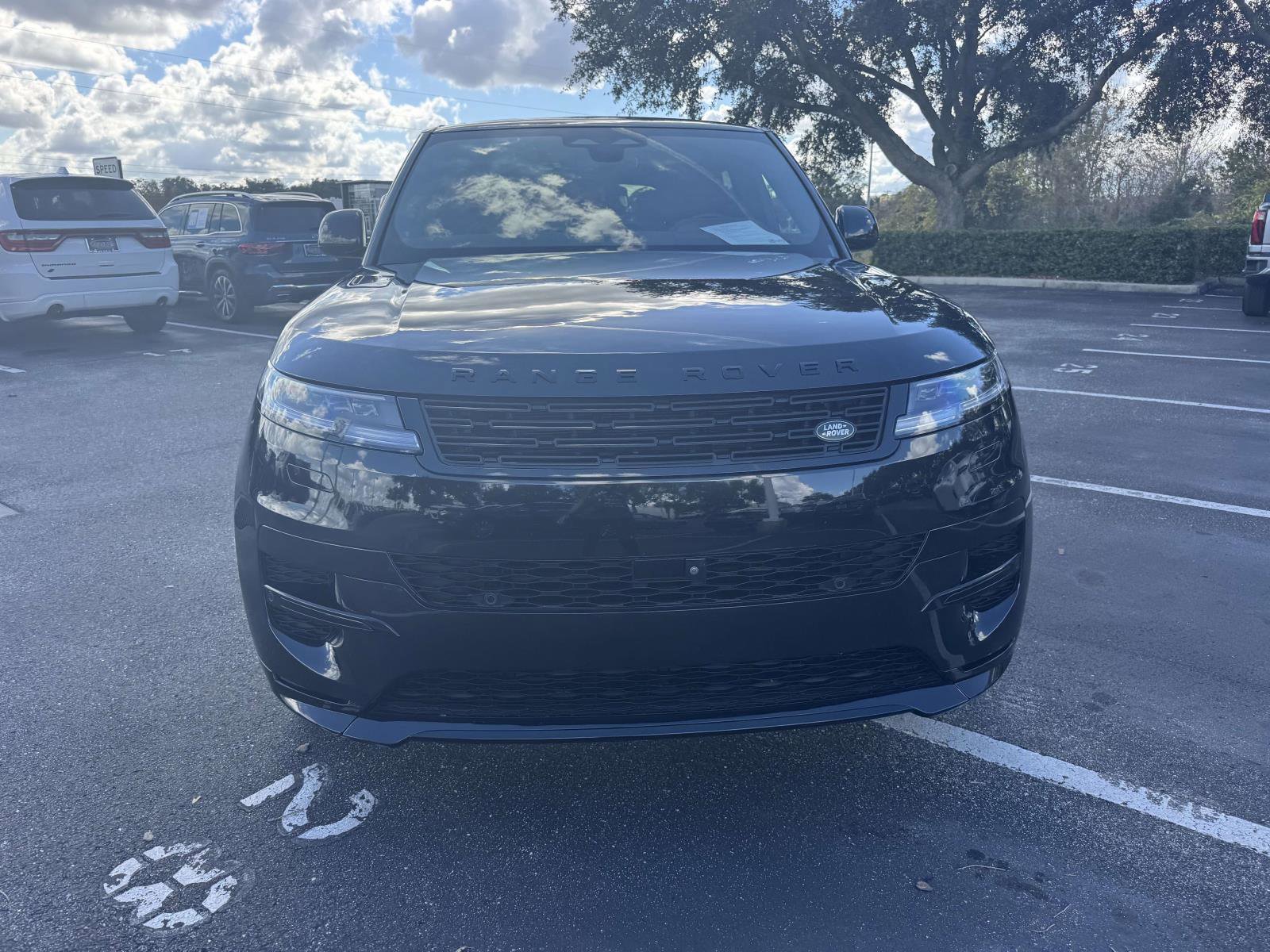 Used 2024 Land Rover Range Rover Sport Dynamic SE image 9