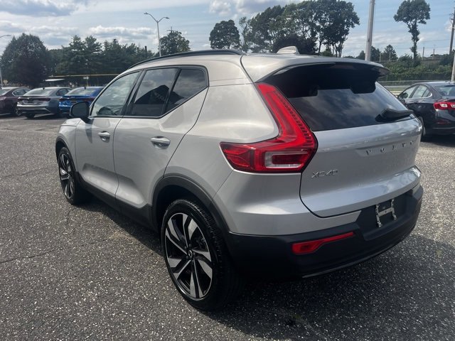 Certified 2023 Volvo XC40 B5 Plus w/ Protection Package Premier image 8