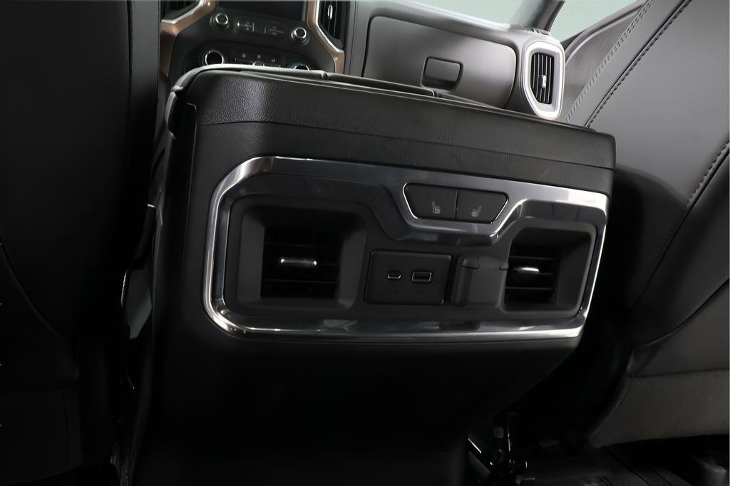 Used 2021 Chevrolet Silverado 1500 High Country w/ Technology Package image 27