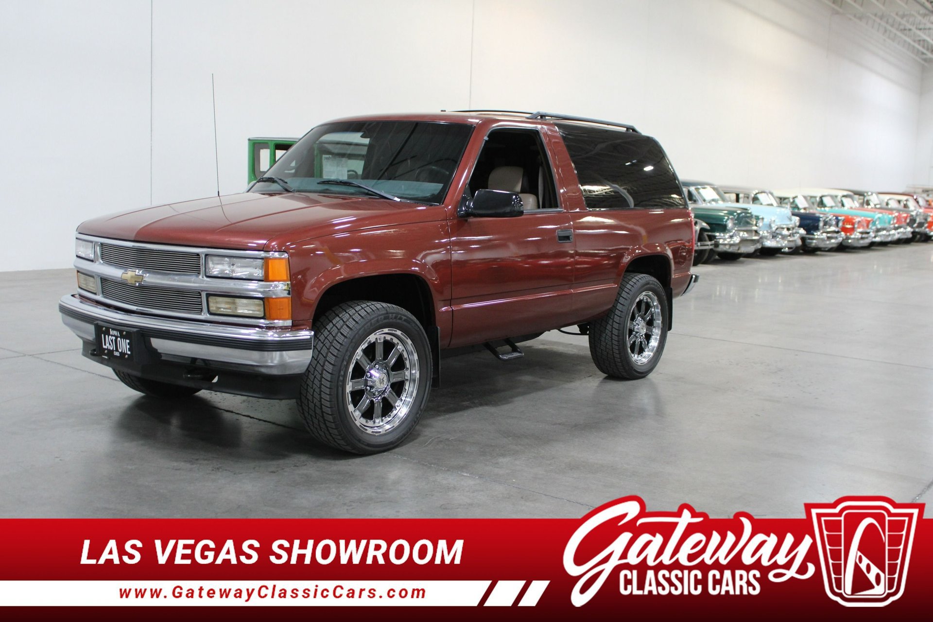 Used 1998 Chevrolet Tahoe 4WD 2-Door w/ Preferred Equipment Group 2 image 1