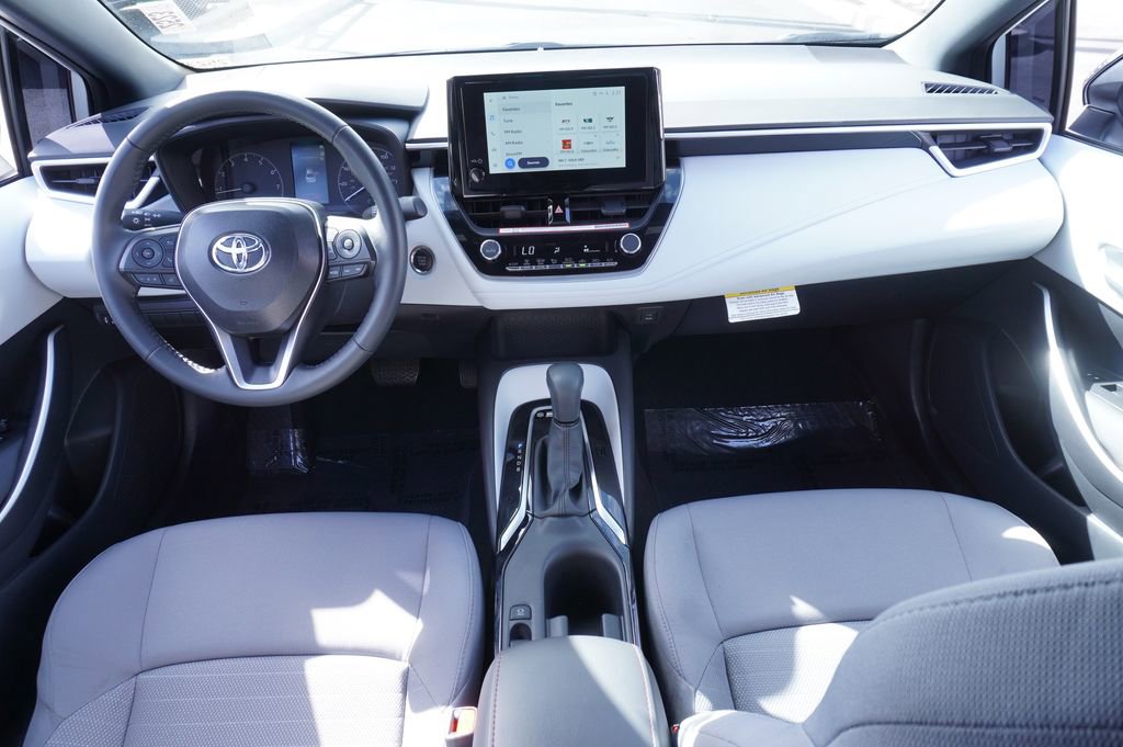 Used 2025 Toyota Corolla SE image 11