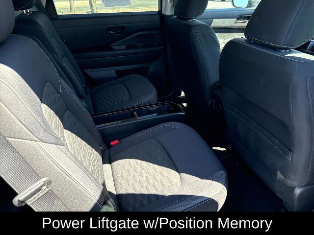Certified 2023 Nissan Pathfinder SV w/ SV Premium Package AWD/4WD image 16