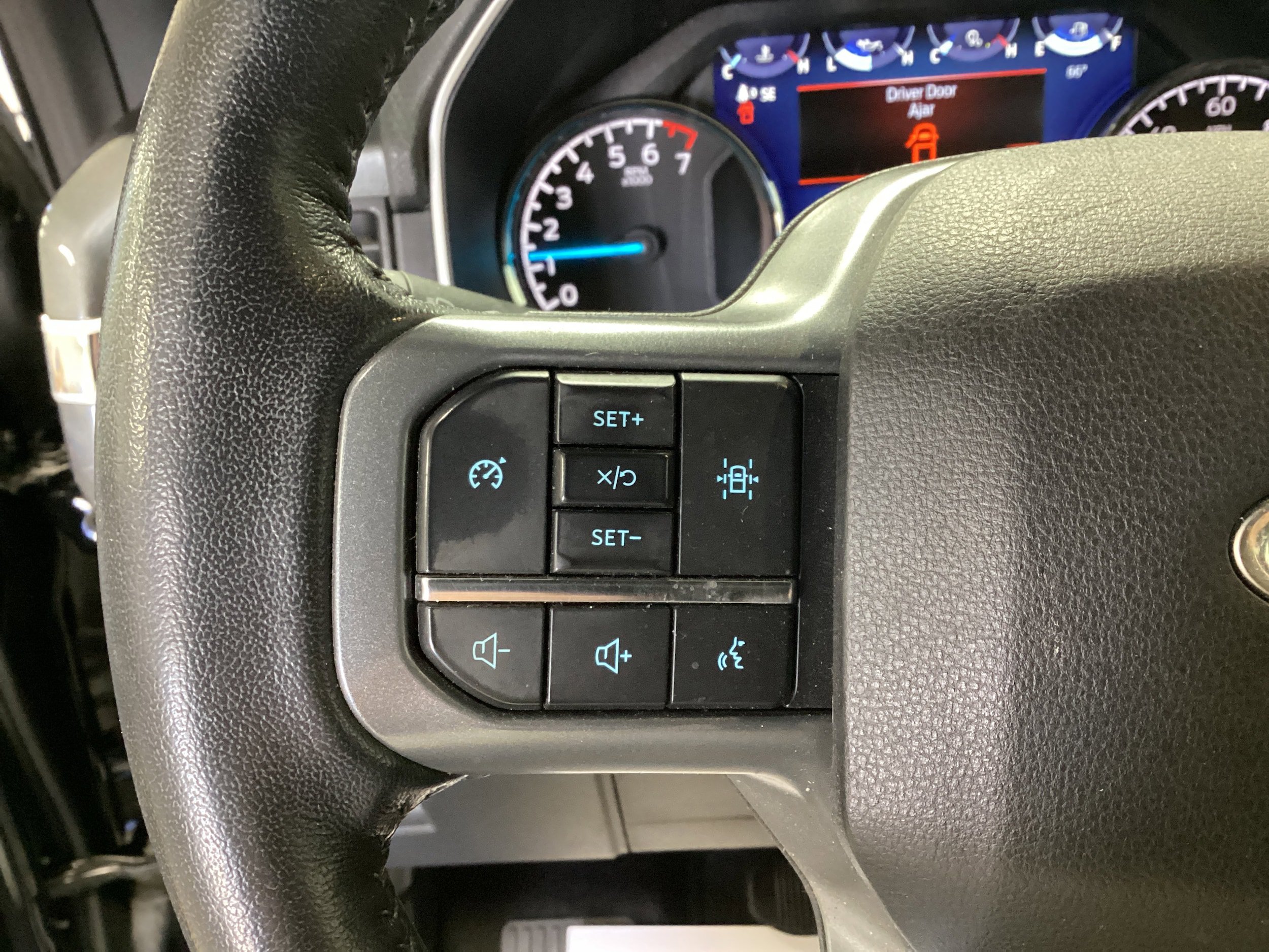 Used 2022 Ford F150 XLT w/ Equipment Group 302A High AWD/4WD image 23