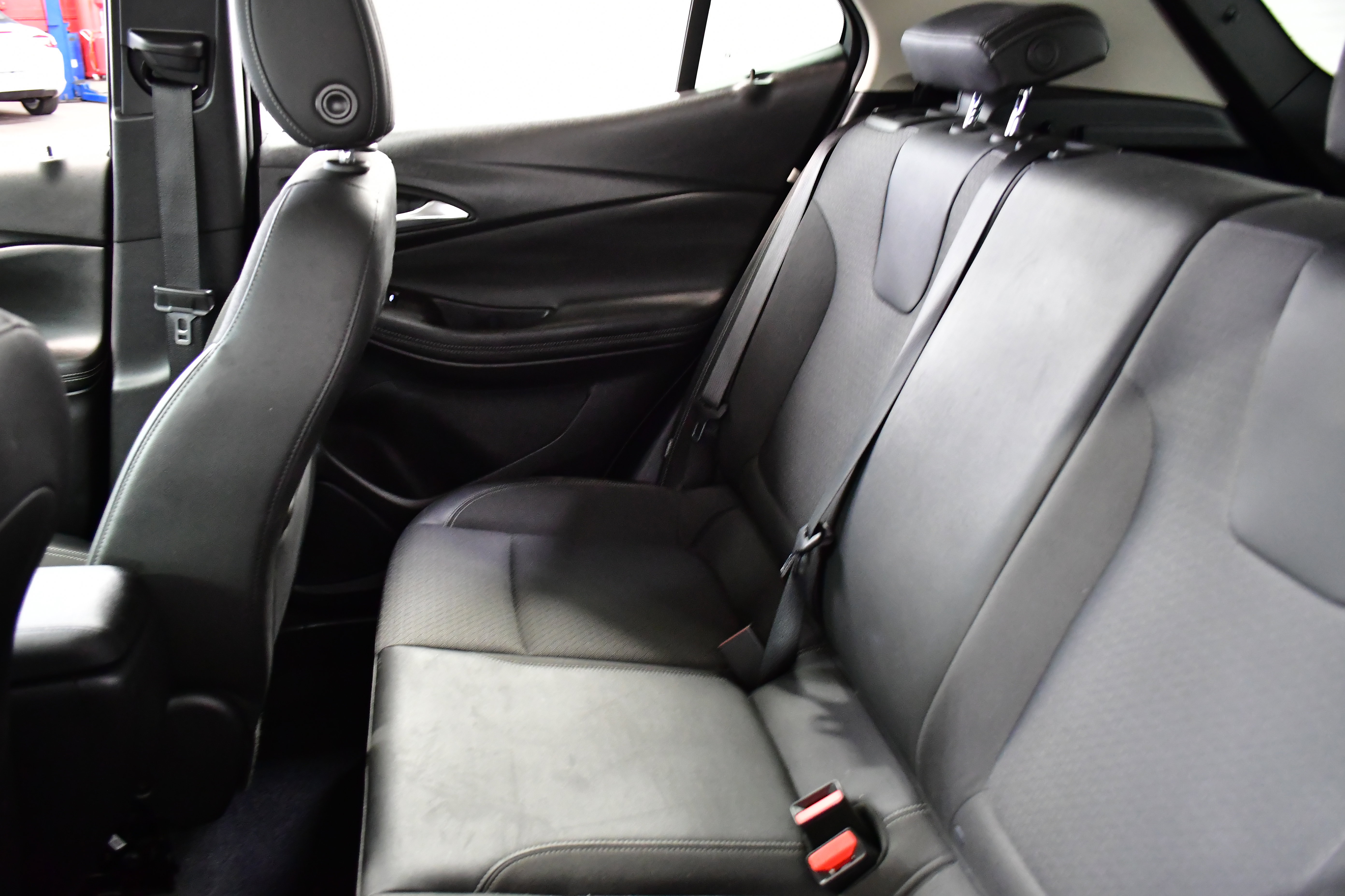 Used 2025 Buick Encore GX Preferred image 10