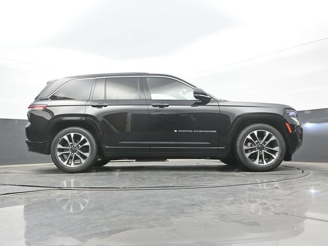 Used 2023 Jeep Grand Cherokee Overland w/ Adv Protech Group III AWD/4WD image 60