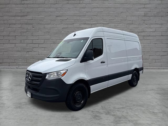 Used 2025 Mercedes-Benz Sprinter 2500 image 3
