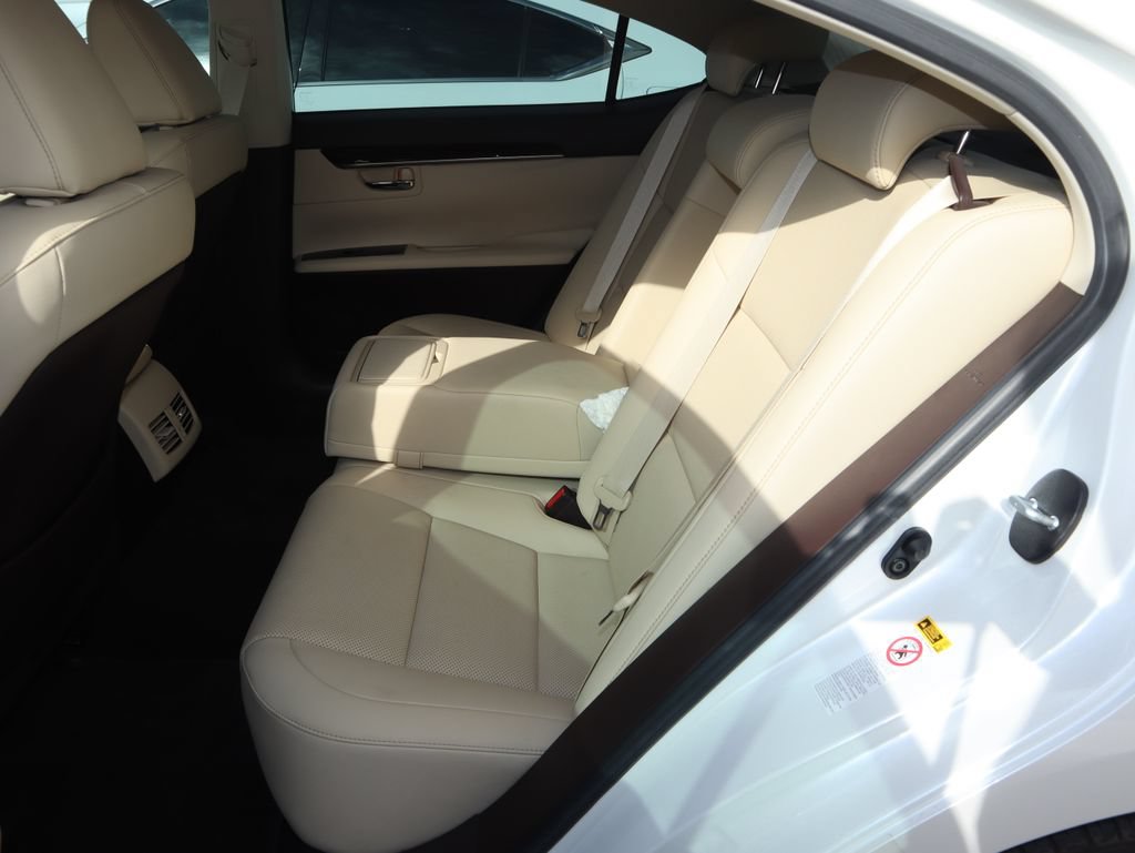 Used 2016 Lexus ES 350 w/ Navigation System Package FWD image 10