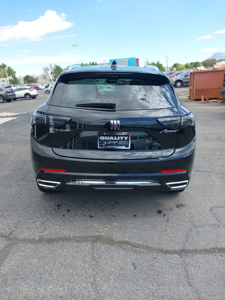 Used 2025 Buick Envision Avenir AWD/4WD image 3